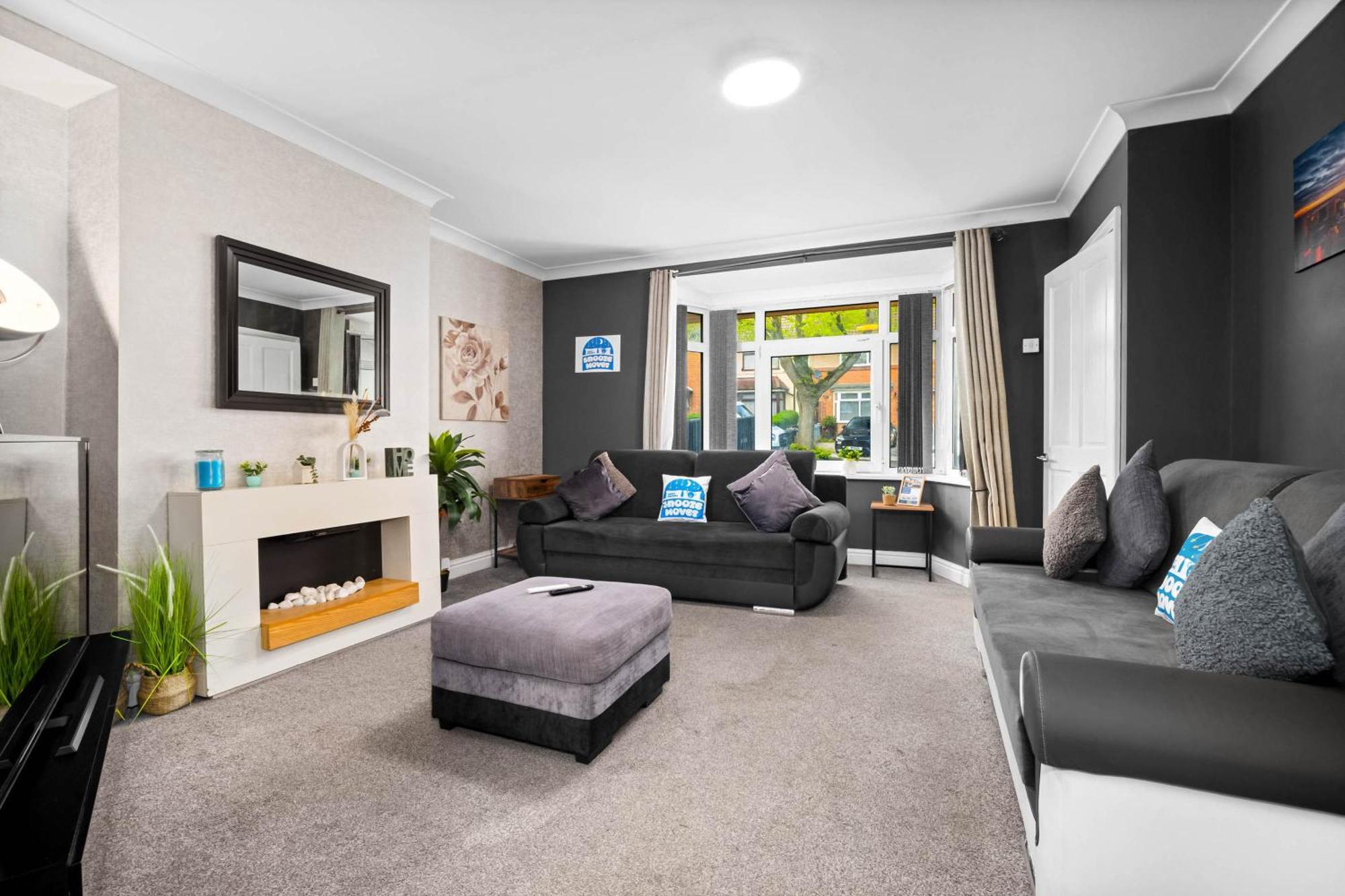 Stylish 3 Bedroom Home Away From Home Бирмингем Экстерьер фото