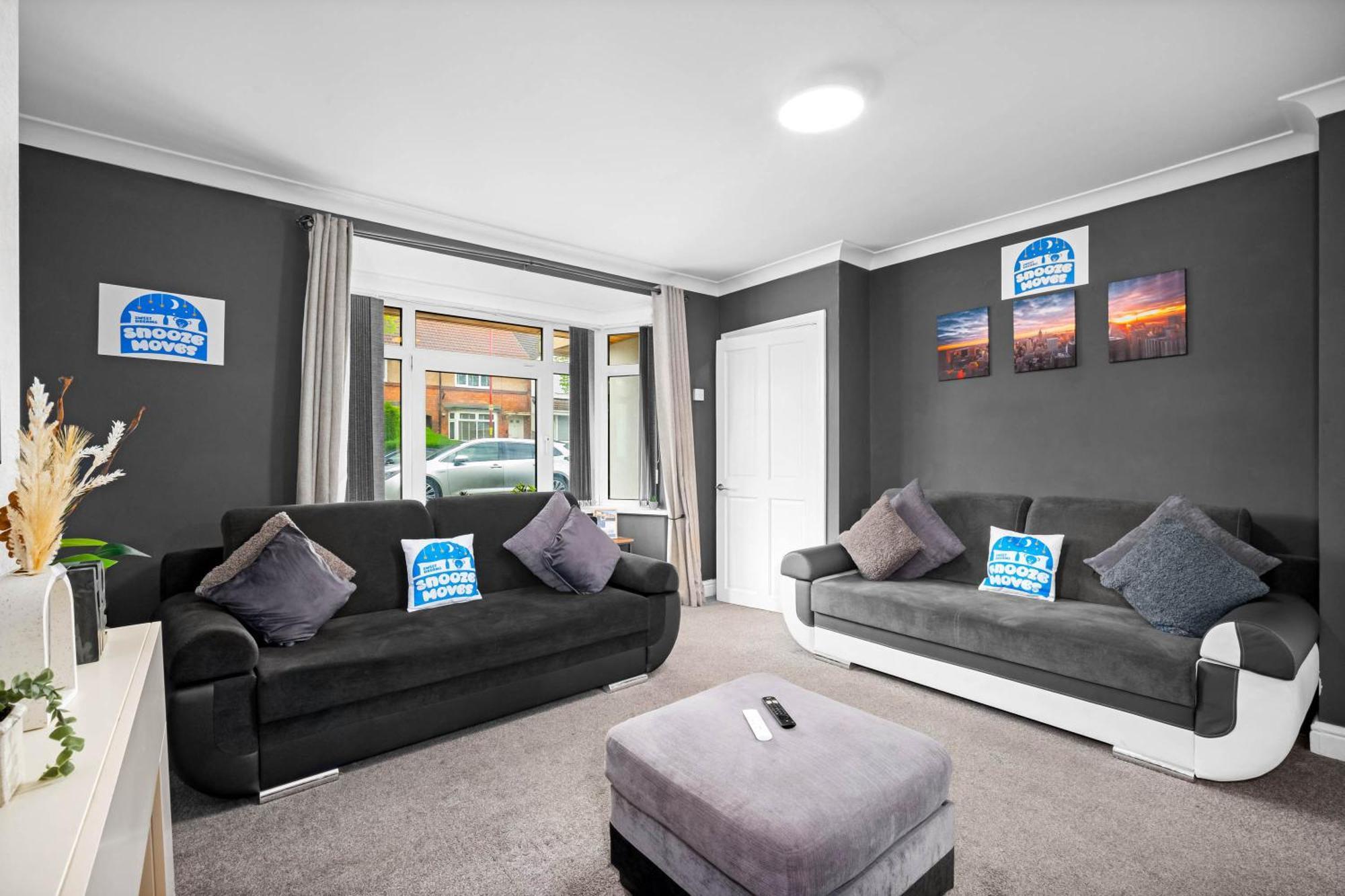 Stylish 3 Bedroom Home Away From Home Бирмингем Экстерьер фото