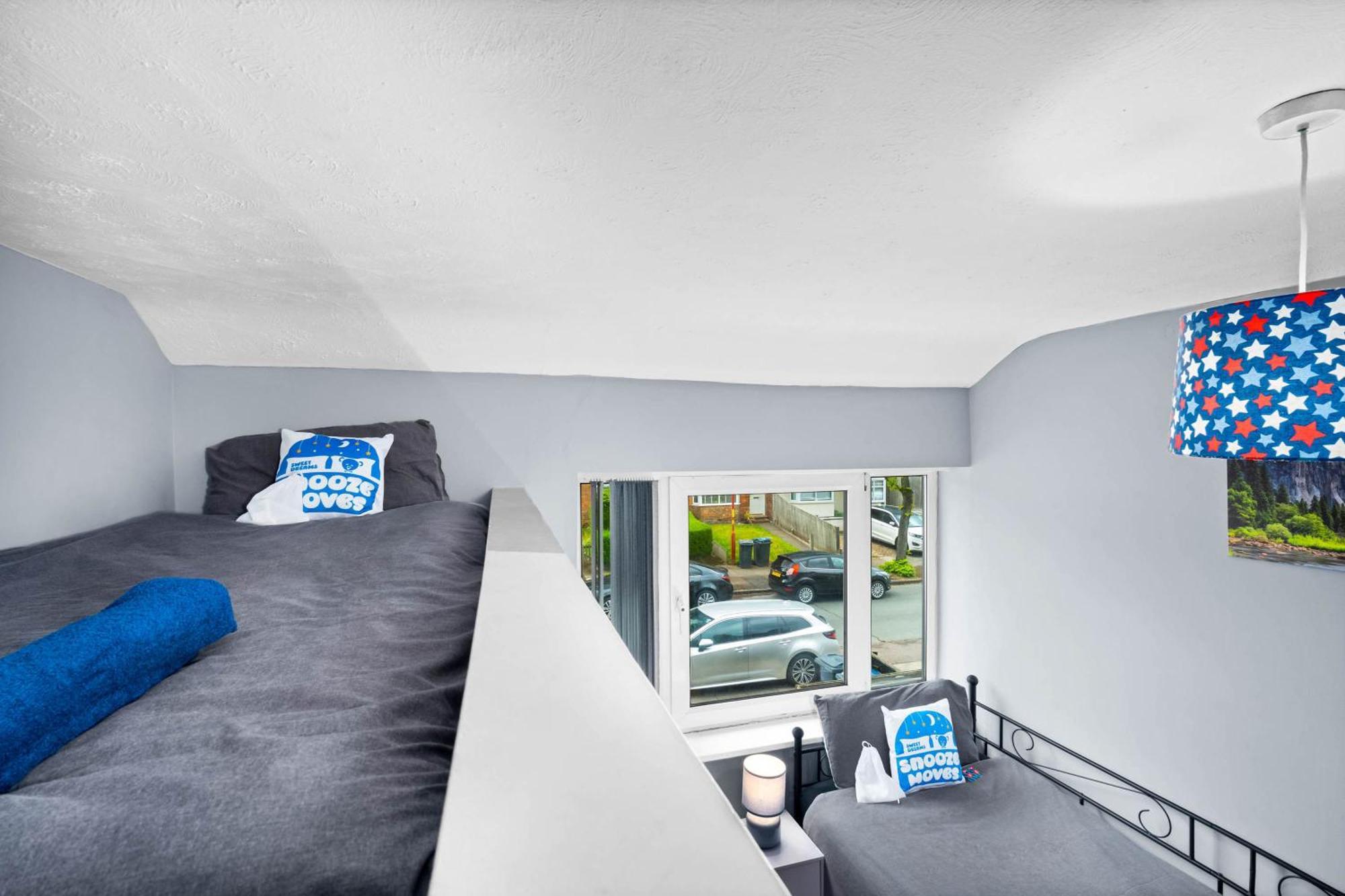 Stylish 3 Bedroom Home Away From Home Бирмингем Экстерьер фото